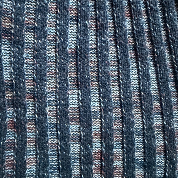 Universal Thread sweater vest - Picture 4 of 5